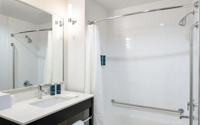 Four Points by Sheraton Edmonton International Airport