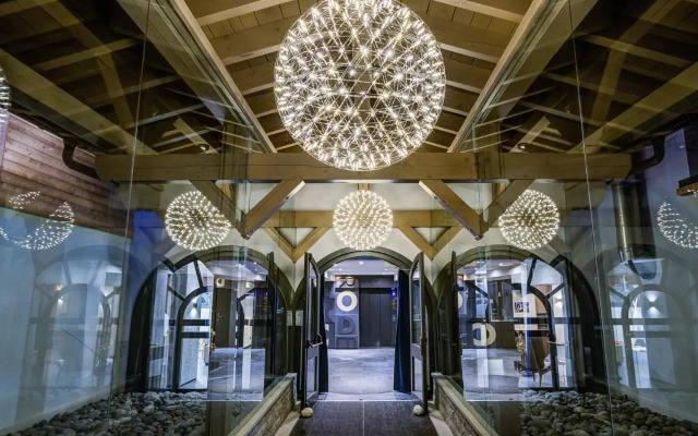 Thedrus luxury apt, swimming pool, SPA & more