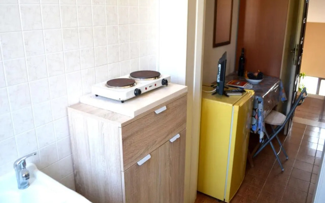 Kitai Air-conditioned Studio Holiday Home in San Foca