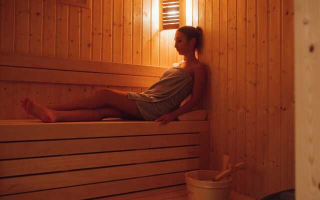 Giannoulis – Grand Bay Beach Resort - Adults Only