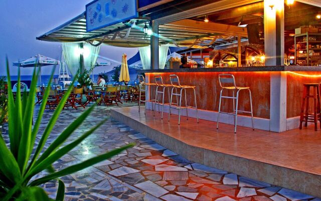 Sacallis Inn Beach Hotel