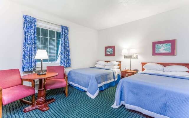 Days Inn by Wyndham Kill Devil Hills Oceanfront - Wilbur