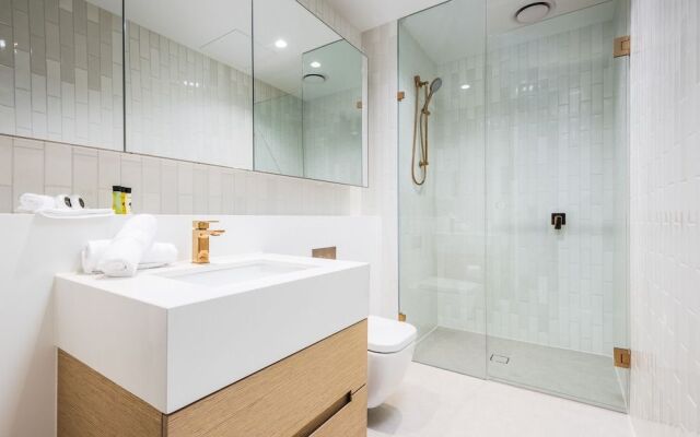 Collins House Apartments by CLLIX