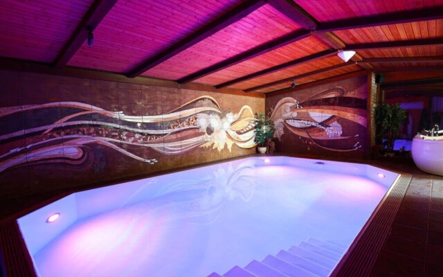 Holiday Home Eifel With Pool