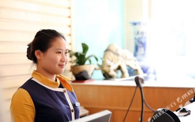 Chaohu City Home Hotel