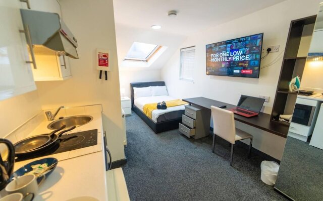Spacious Comfortable Studio Near the University
