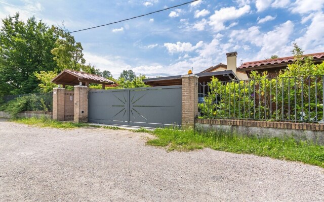 Scenic Villa in Castelnuovo di Porto Near Rocco Colonna