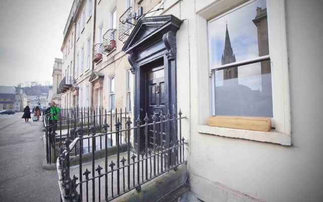 The Georgian Loft Apartment Central Bath