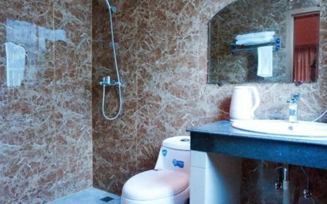 Huguang Hostel