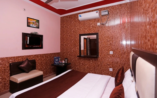 Mehfil Hotel by OYO Rooms