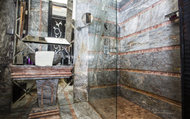Royal Castle Design & SPA Hotel