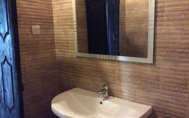 Kajibange bar and guesthouse