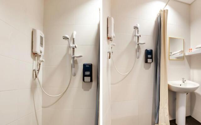 Space Hotel by OYO Rooms