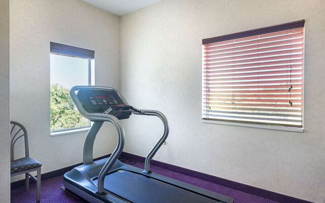 Sleep Inn & Suites Bay View Acme - Travers City