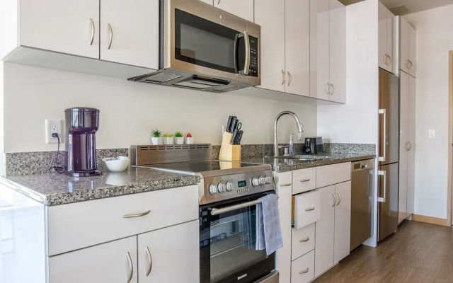 Chic Central Apartment with Free Parking