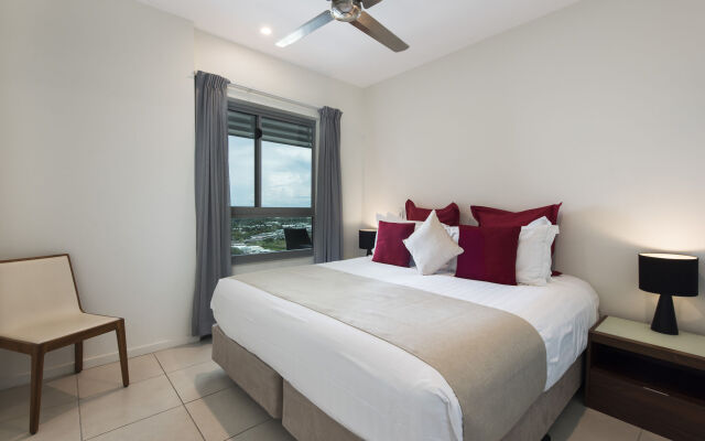 Darwin Executive Suites & FREE CAR