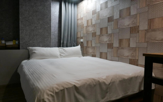 Nys Loft Hotel - Hostel