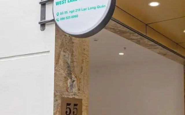 Lumi West Lake Apartment