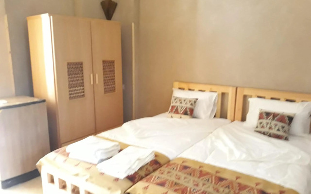 Embrace Hotel