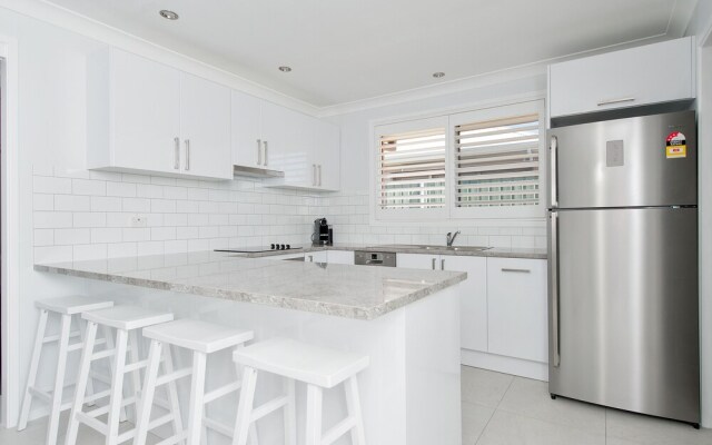 Burraneer At Corlette