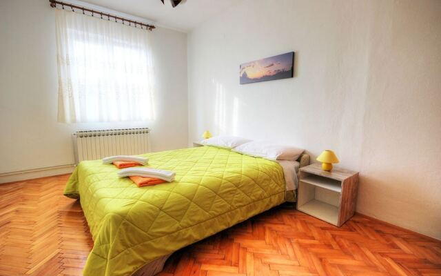 Apartment Josip