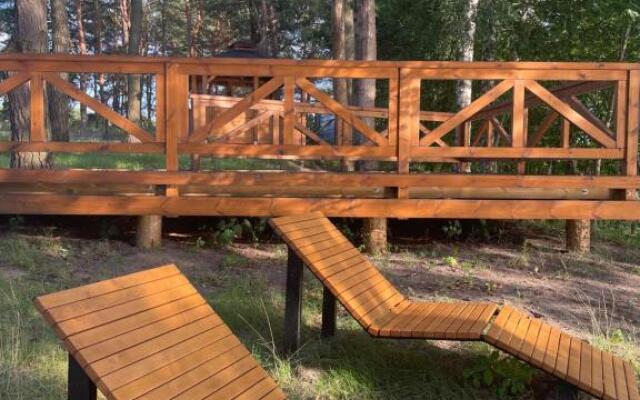 Leonardo 2 z prywatną plażą nad jeziorem Ukiel