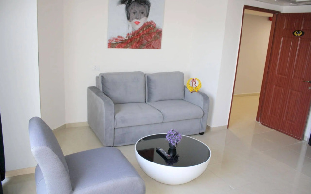 Rich Royal Suites