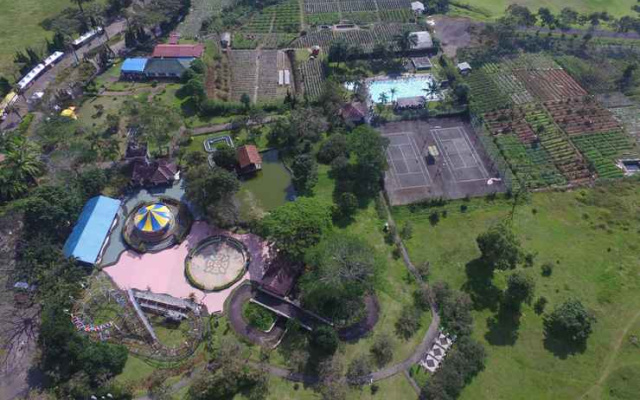 Puncak Resort Villa by Aryaduta