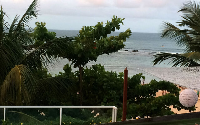 Sambass lounge beach cafe & Pousada