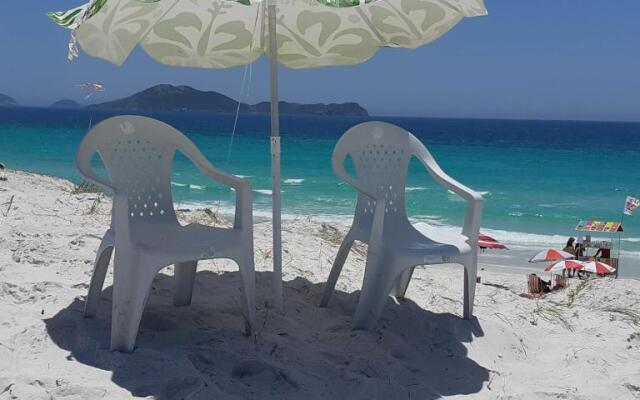 Casa em condomínio de frente a Praia das Dunas