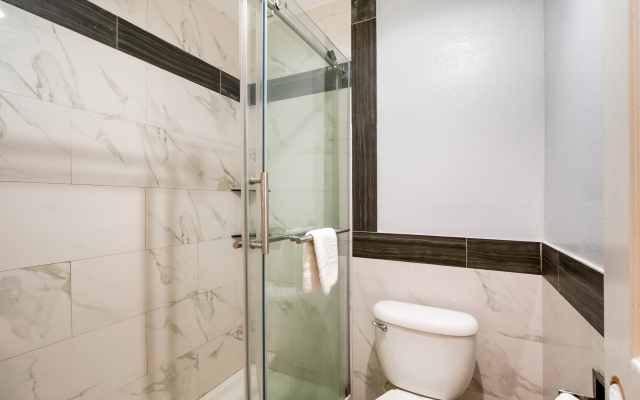 OYO Hotel Houston I-69 & I-610