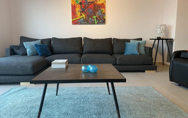 Elegant Villa in Roses With Private Swimming Pool