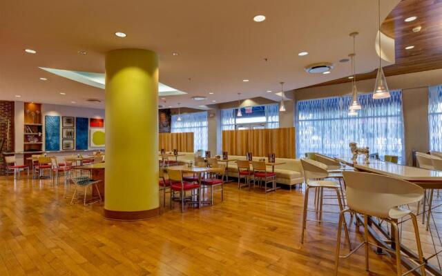 Hotel Indigo Columbus Architectural Center by IHG