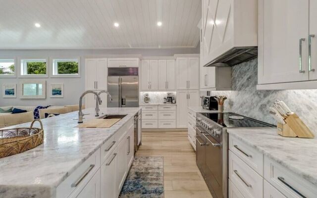 Coastal Cove by Boutiq