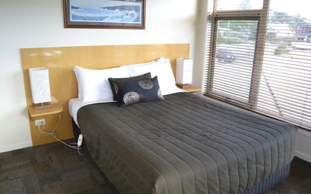 Loch Ard Motor Inn