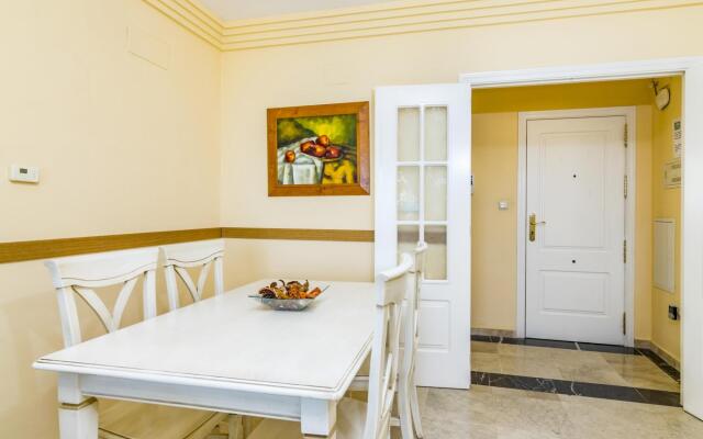 Banana Beach Marbella 6 Pax 378