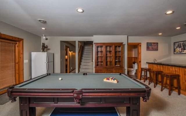 One Ski Hill 5 Bedroom House