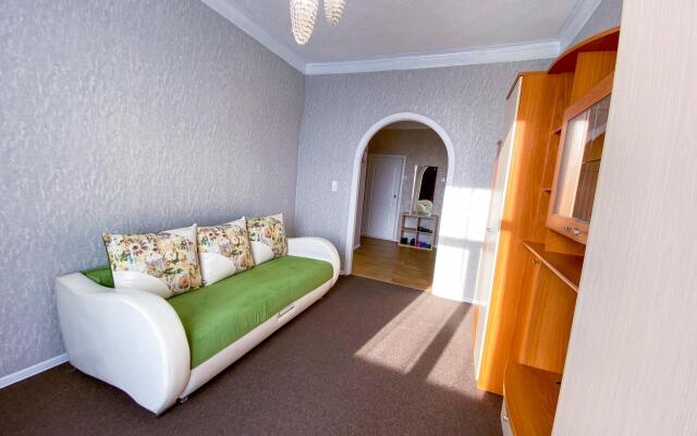 Декабрист на улице Амурская