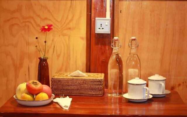Demoso Lodge - Hostel
