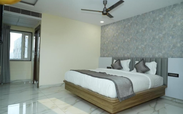 Hotel Phoenix Grand