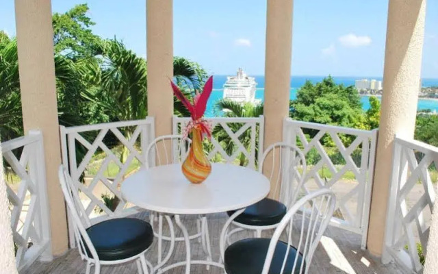 Columbus Heights Sea View