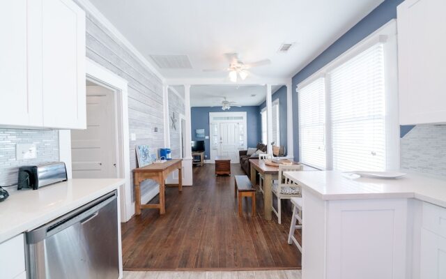 Out Of The Blue 2 Bedroom Home