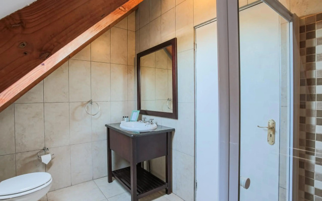 Sunninghill Guest Lodge