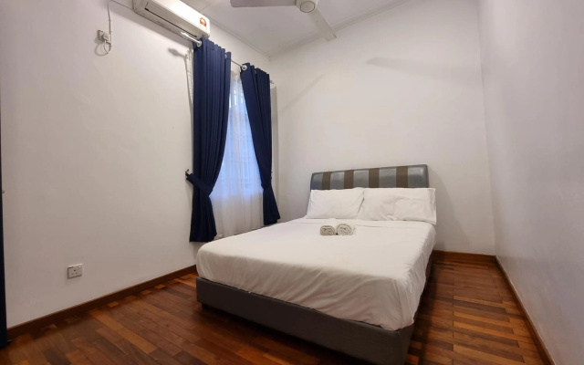 Homestay Kuantan Casa Yara, 2 Storey Corner House – Guest Rooms – Indera Mahkota
