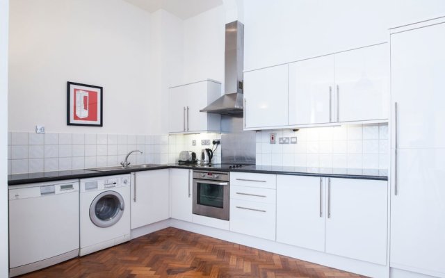 Newly Refurbished 2-bedroom Flat in Shoreditch