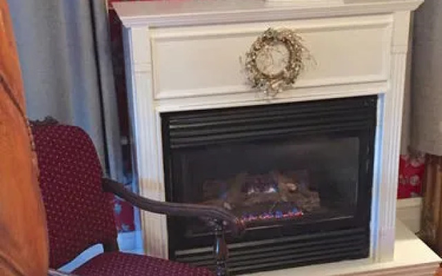 Olde Square Inn Bed and Breakfast