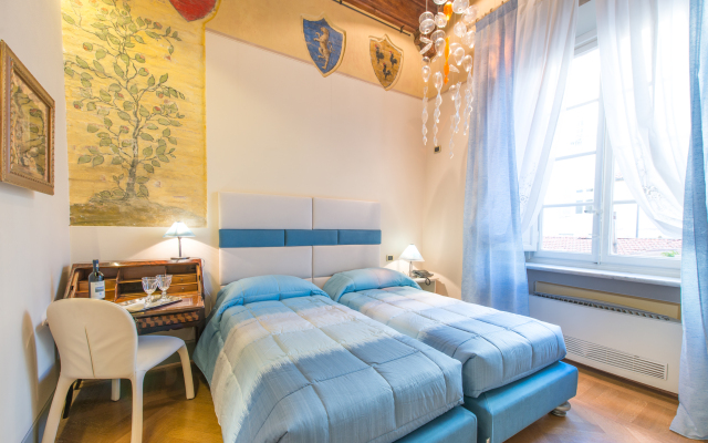 N.15 Santori Luxury Home