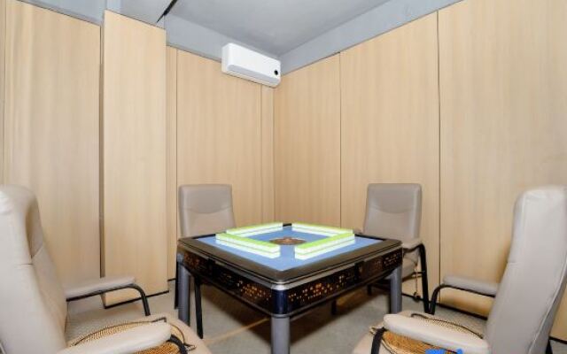 G Joyful Chujian Hotel (Xishuangbanna Jinghong Manting Park Zongfo Temple)