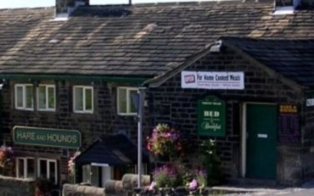 The Hare and Hounds Country Inn