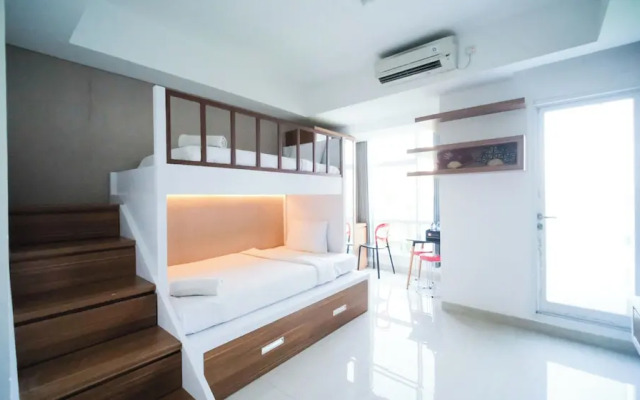 Modern And Compact Studio At Grand Sungkono Lagoon Apartment